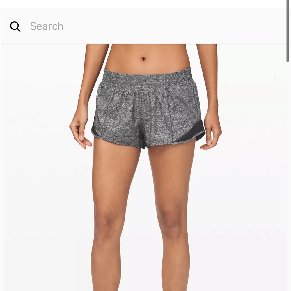 heather grey 2.5 inch lululemon hotty hot shorts